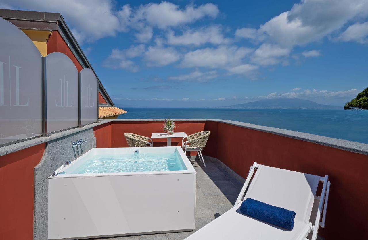 Hotel Lorelei Londres Sorrento Bagian luar foto