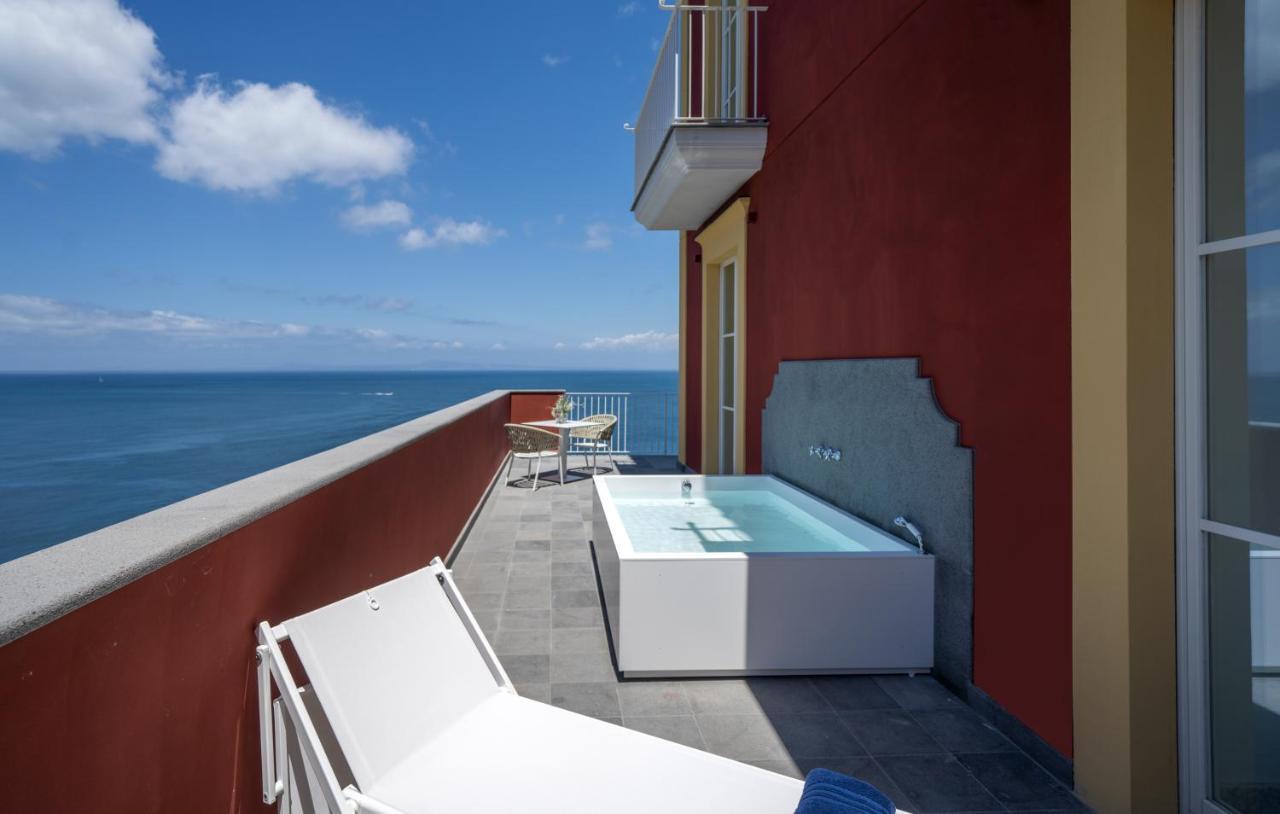 Hotel Lorelei Londres Sorrento Bagian luar foto