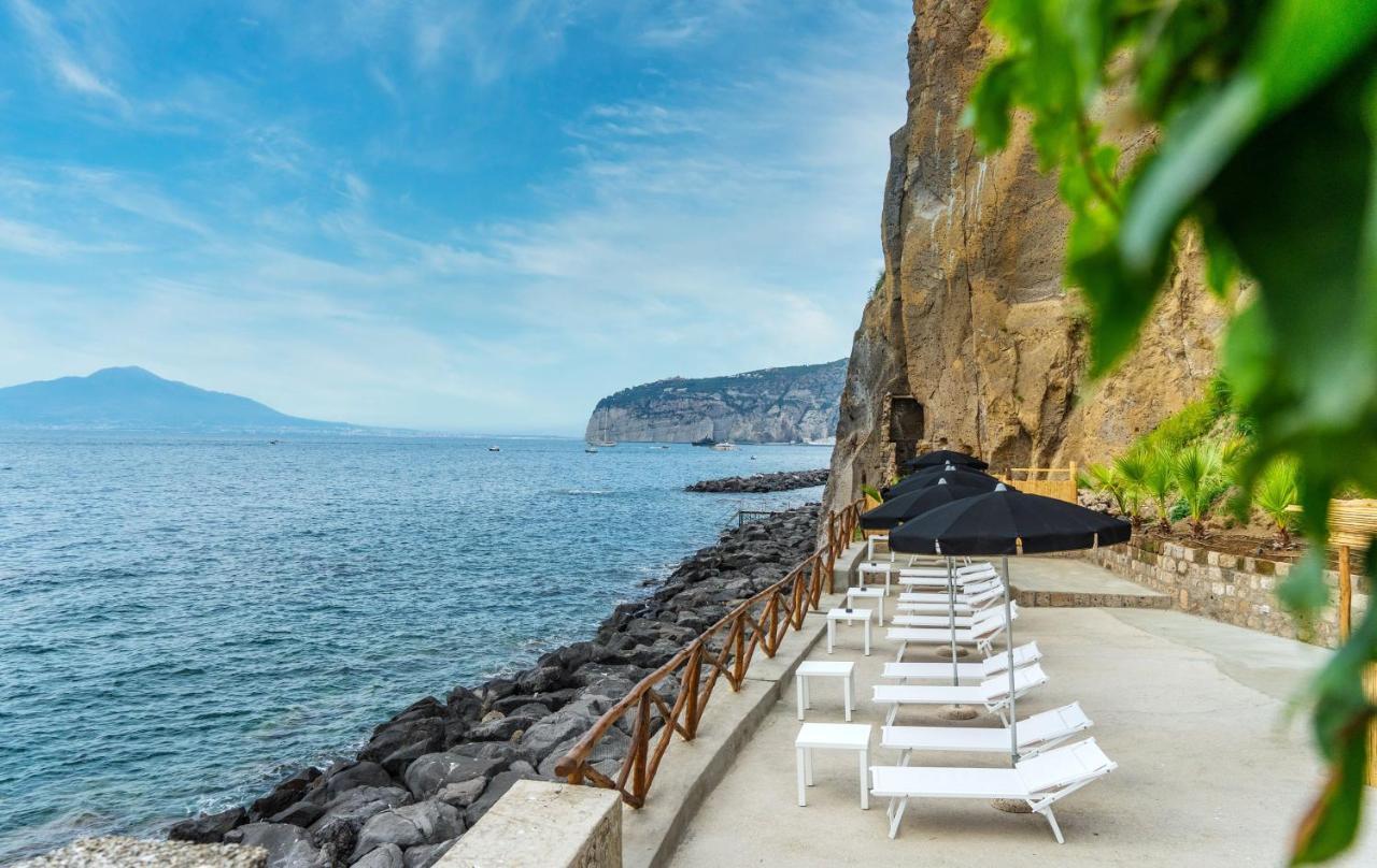 Hotel Lorelei Londres Sorrento Bagian luar foto