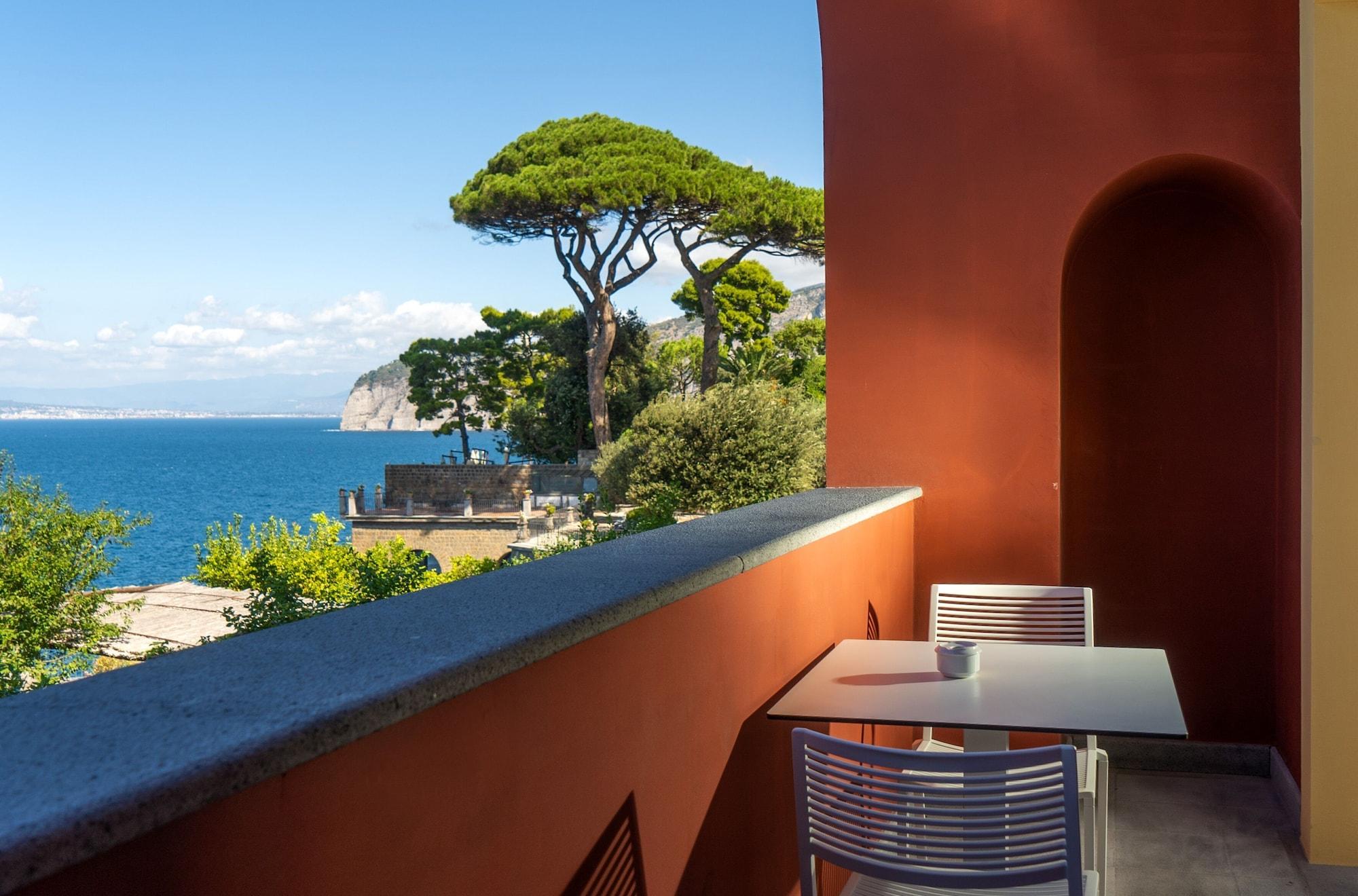 Hotel Lorelei Londres Sorrento Bagian luar foto