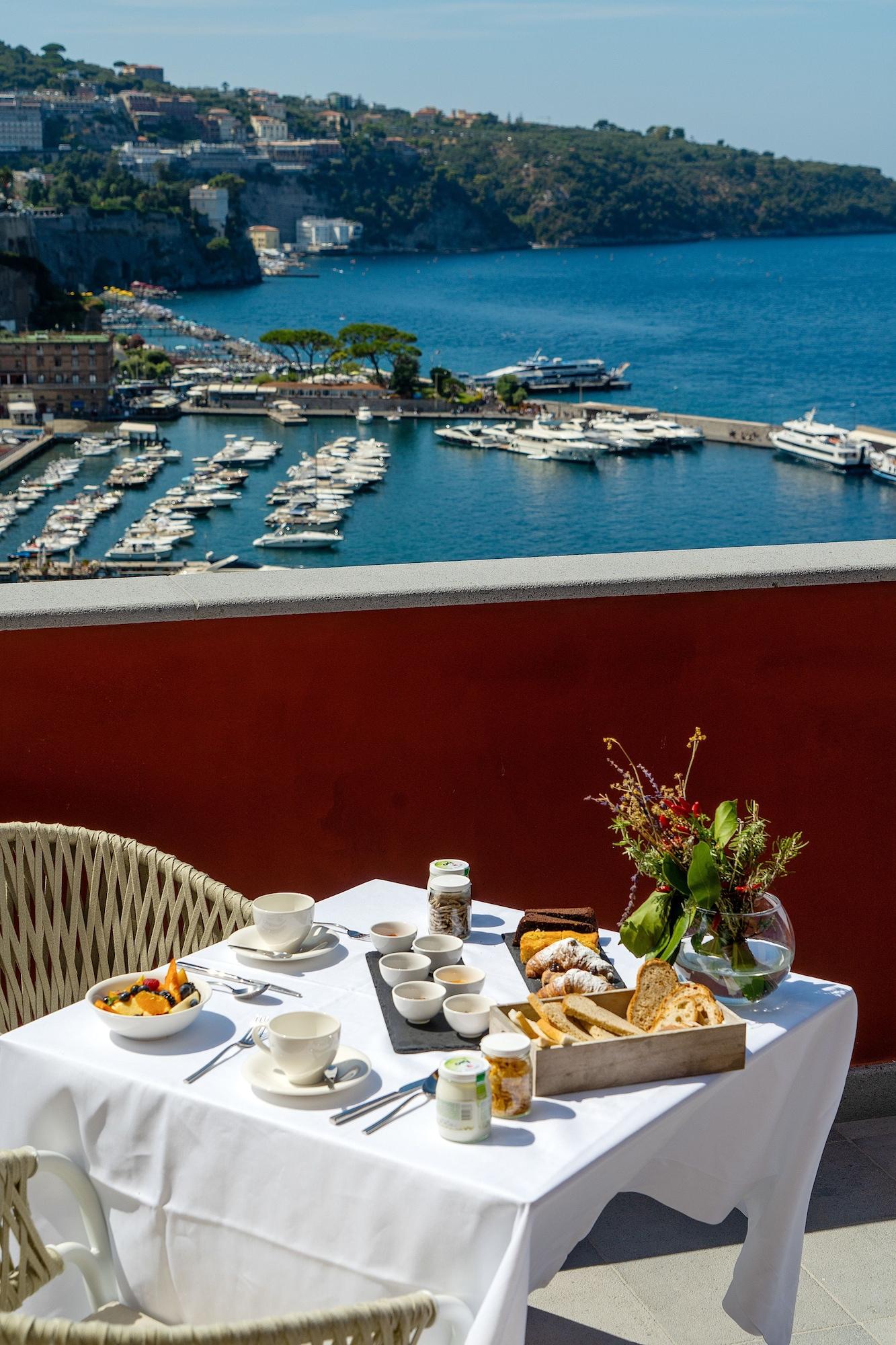 Hotel Lorelei Londres Sorrento Bagian luar foto