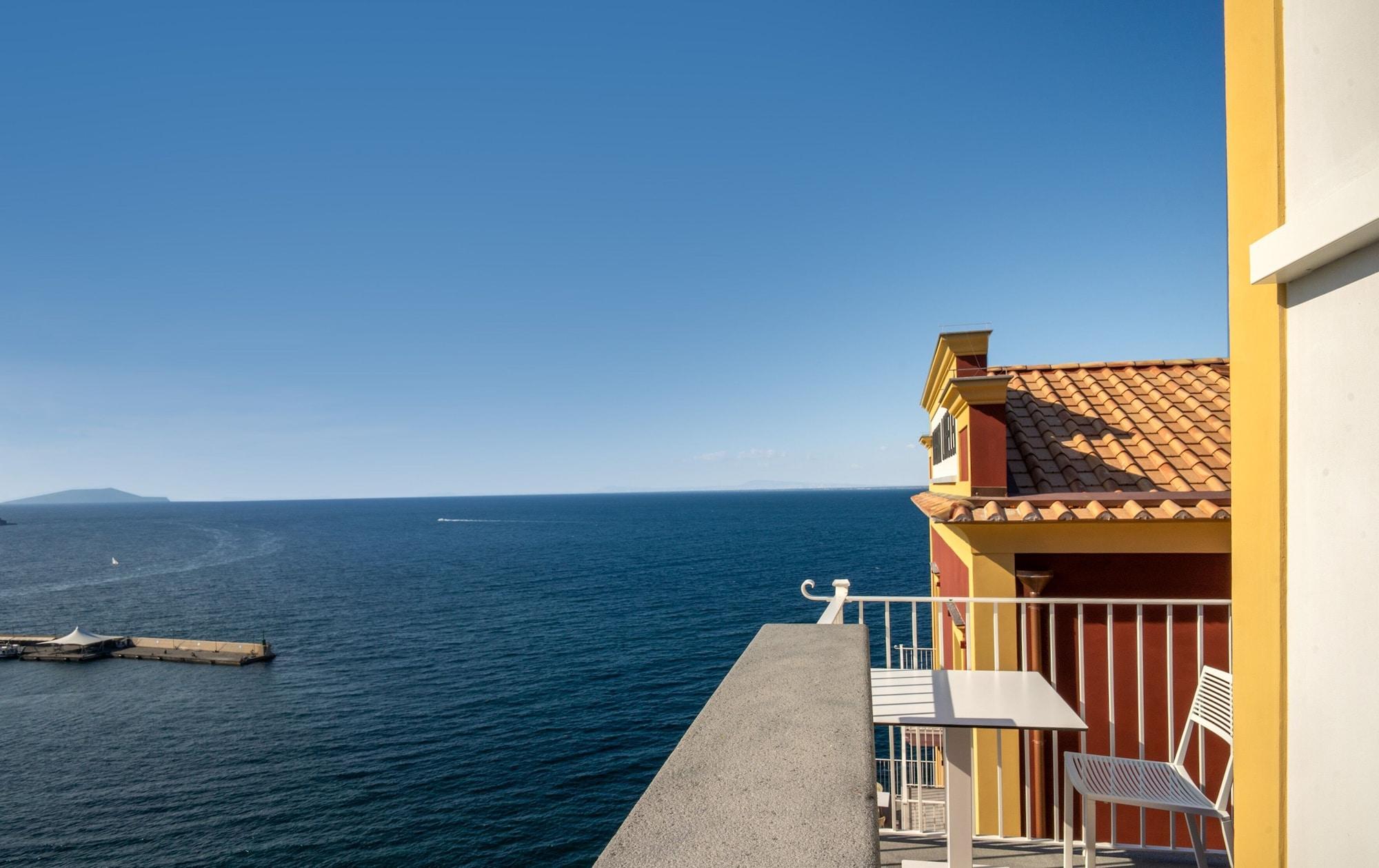 Hotel Lorelei Londres Sorrento Bagian luar foto