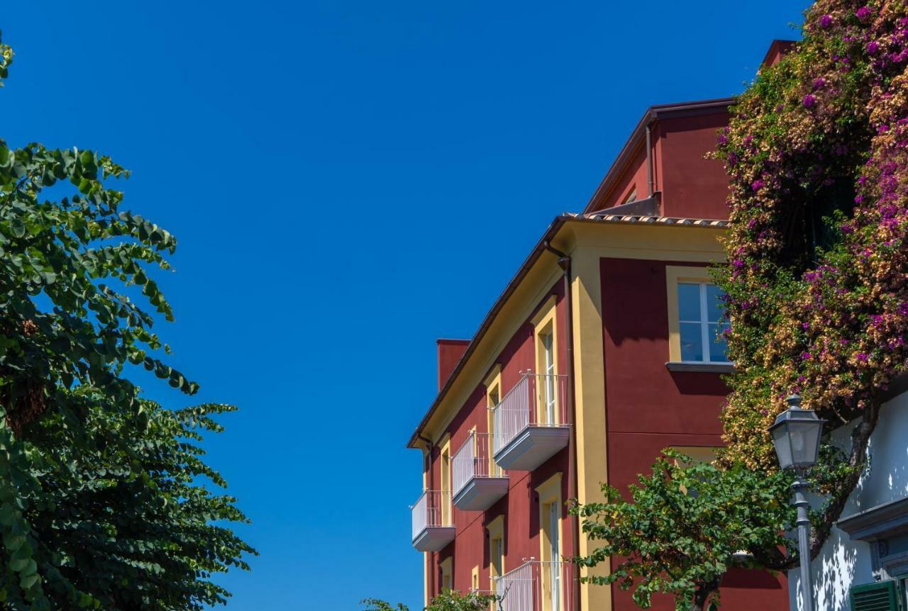 Hotel Lorelei Londres Sorrento Bagian luar foto