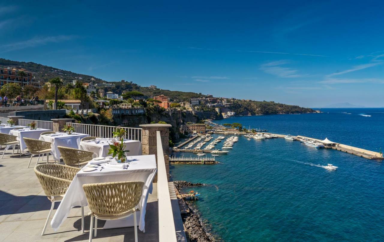 Hotel Lorelei Londres Sorrento Bagian luar foto