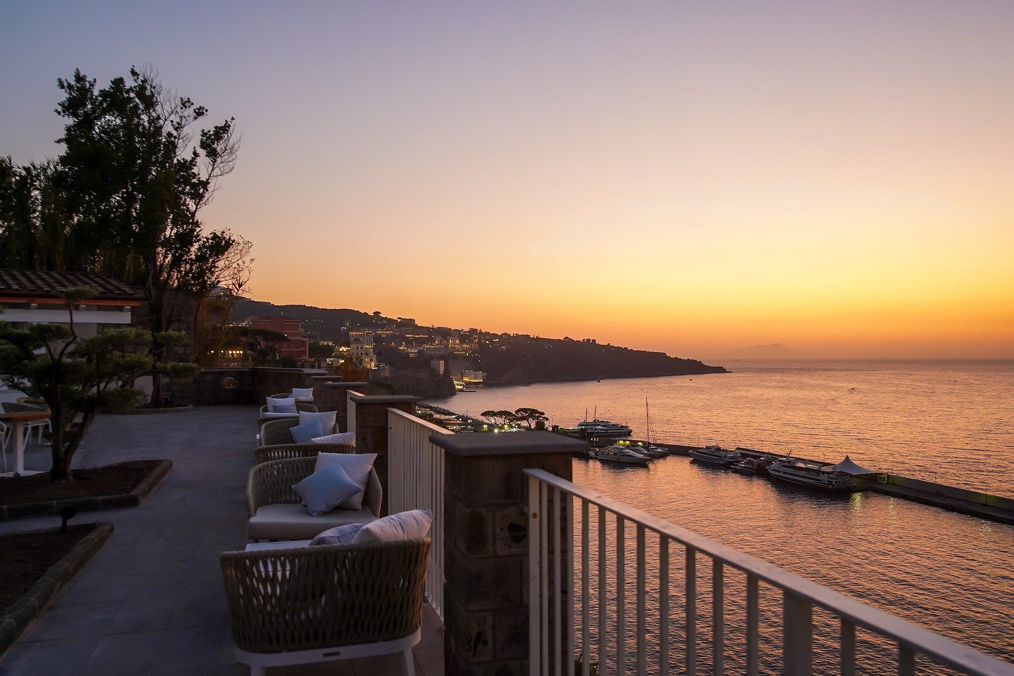 Hotel Lorelei Londres Sorrento Bagian luar foto