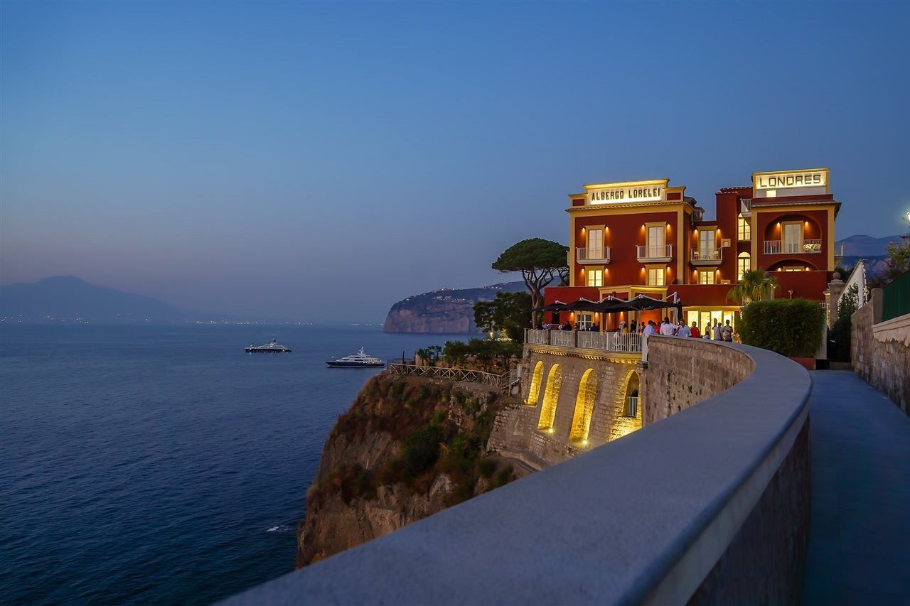 Hotel Lorelei Londres Sorrento Bagian luar foto